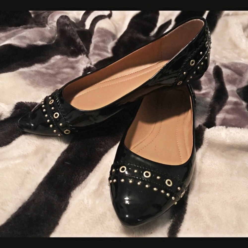 Bass size 7.5 black studded ballet flats
